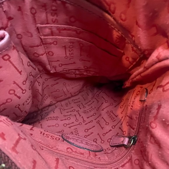 Vintage Fossil pebbled Leather Flat Crossbody Bag in EUC - Picture 5 of 9